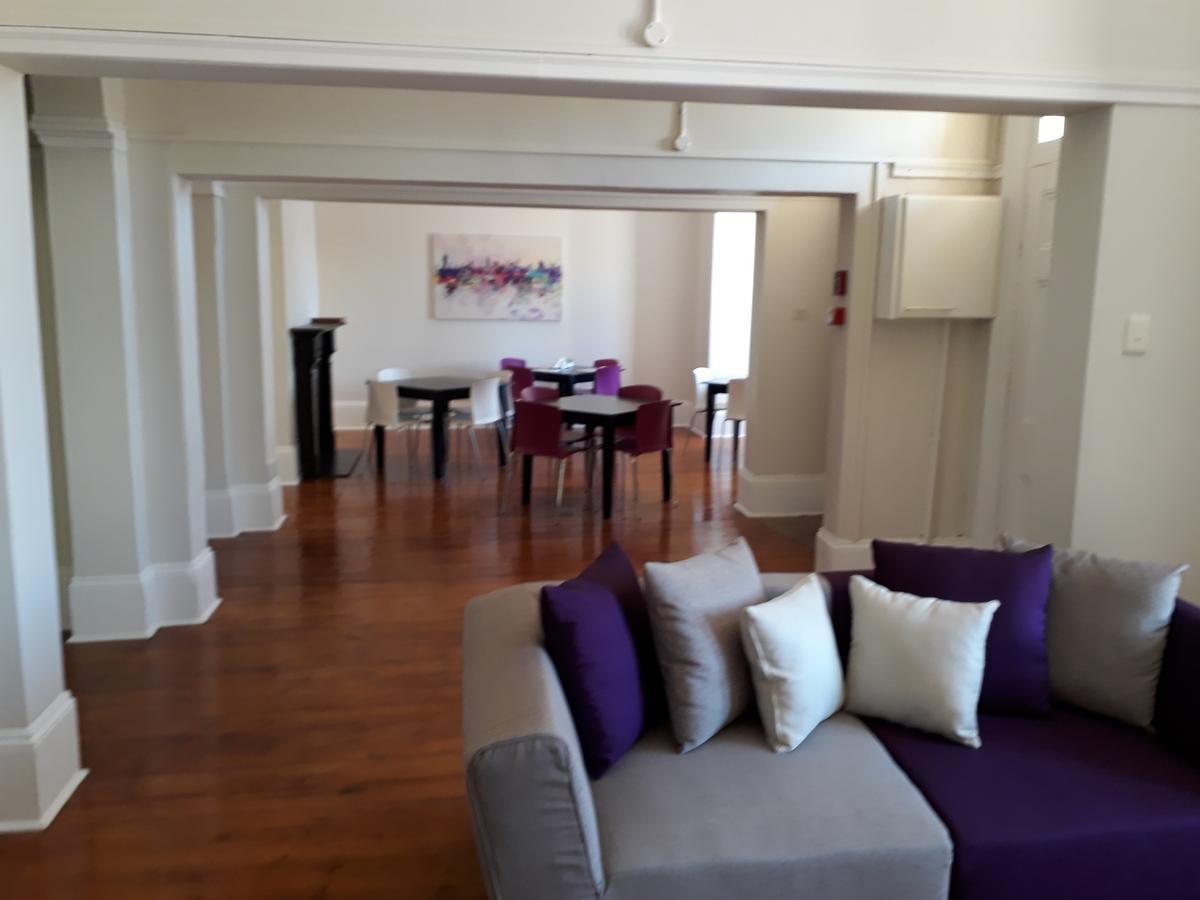 The Vic Hotel بورت اليزابيث المظهر الخارجي الصورة