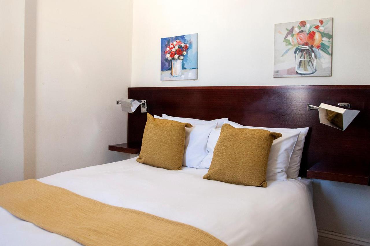The Vic Hotel بورت اليزابيث المظهر الخارجي الصورة