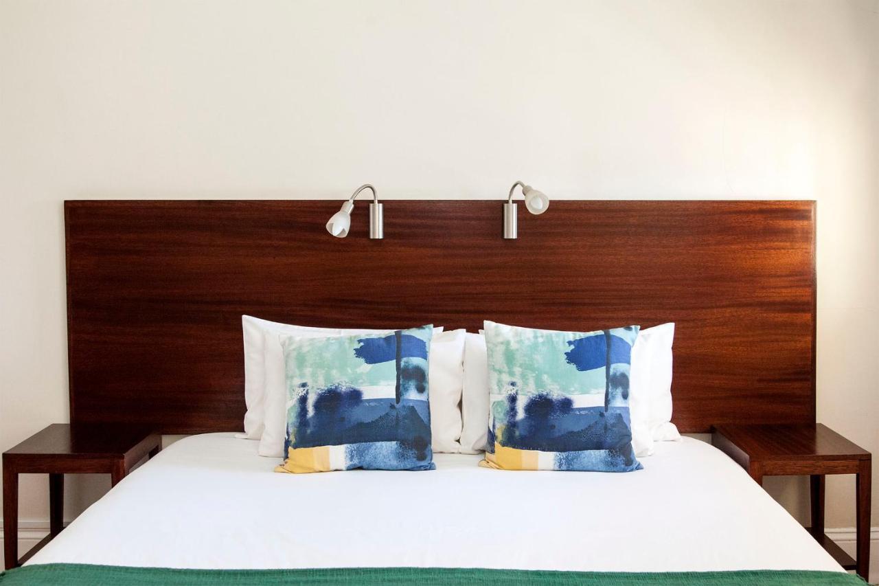 The Vic Hotel بورت اليزابيث المظهر الخارجي الصورة